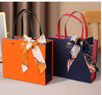 Teachers Day gift box birthday ceremony gift box large clothes packaging box bridesmaid hand gift box empty box