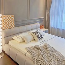 Light luxury ins Wind Technology cloth bed modern simple Net red bed Nordic cloth bed French master bedroom Double 2 m bed