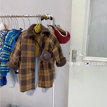 South Korean childrens clothing 21 Winter male and female children Child Great Clothes Splicing Sheep Lamb Wool Plus Suede Thickening of the Long Jacket In the Enlargement Lattice