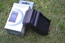 Suitable for Samsung SLB-0837 digital camera battery charger i5 L73 L50 L60 NV3 original