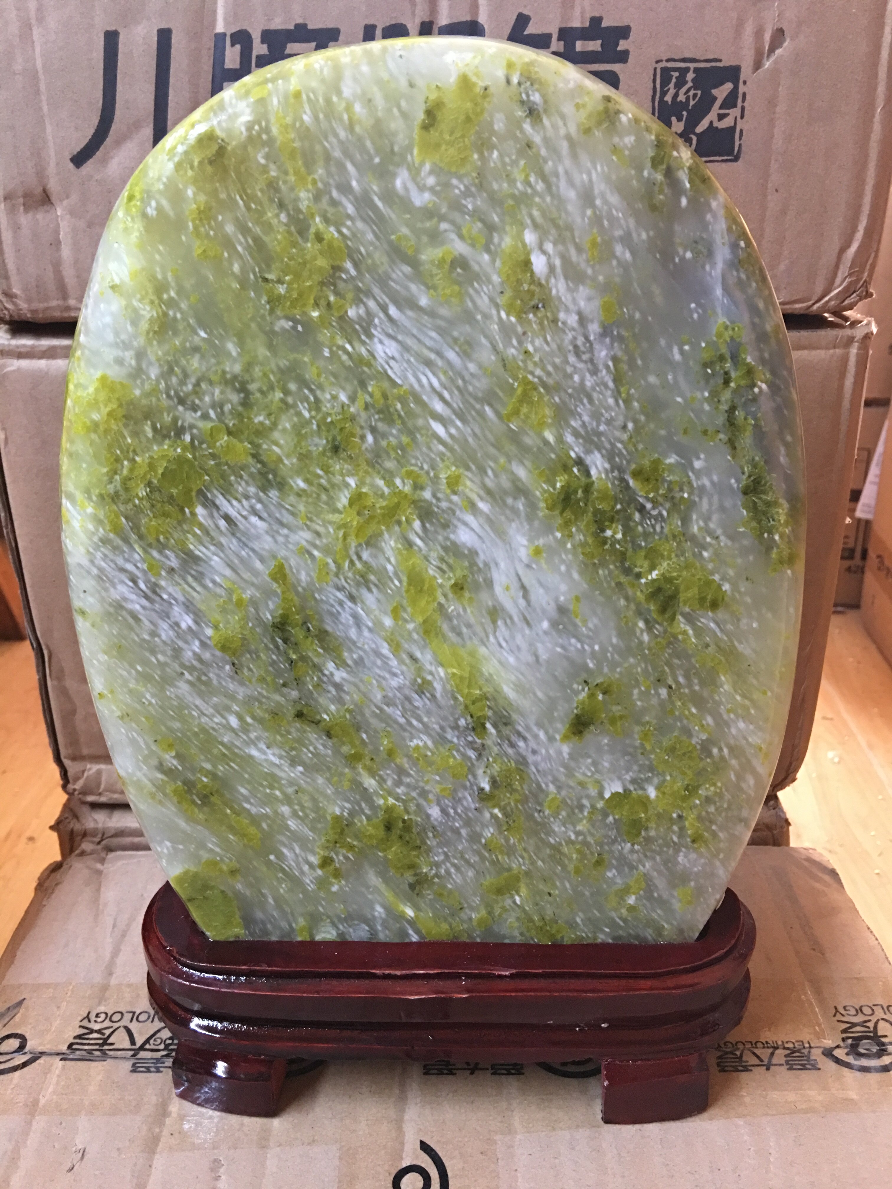 Boutique blue field jade pieces of raw stone qishi natural stone gold jade full of stone