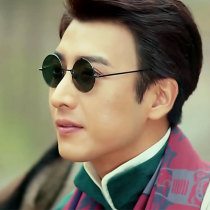 Net red sister group photo props Super fire sunglasses round retro wedding glasses female polarized Prince mirror male tide