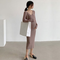 Pregnant women sweater skirt long V collar slim slim slim autumn winter simple joker base shirt dress Hot Mom