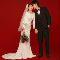 Satin light wedding dress 2021 new bride French long sleeve fishtail simple temperament go out yarn welcome dress winter