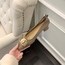(sheii Su Yinyin) Audrey in the world ~ super soft square toe horseshoe heel middle heel single shoes womens grandmother shoes
