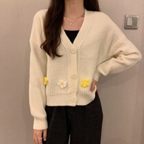 Autumn womens sweet style embroidered small flower V-neck sweater coat womens short age reduction Joker gentle knitted top
