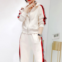 Trend fashion suit womens autumn 2021 new high-end temperament leisure sportswear two-piece Foreign Air Age