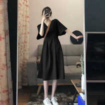 Hepburn style senior sense of meat small black skirt womens summer 2021 new age reduction retro chic black dress