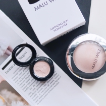 MALU WILZ high-light sample volume is less than 1 gram mind carefully pat invincible fine powder