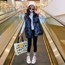 Girls waistcoat outside wearing autumn and winter clothing canon shoulder 2021 new CUHK Childrens clothing foreign air waistcoat winter thickened vest