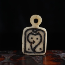 Tibetan spirit bone pendant pendant mantra point Tibetan hanging pendant play side hanging ornament