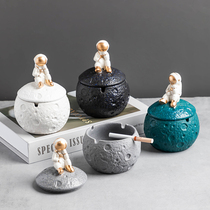 Astronaut Ceramic Ashtrays Creativity Cartoon Personality Genguan Anti Fly Ash Home Living Room Decoration Nordic Astronauts