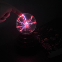 A fun gadget luminous induction lightning ball to send friends a holiday birthday gift Mid-Autumn Festival gift
