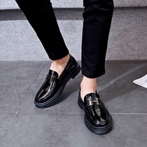Spring new bright leather Inn Wind Small leather shoes Mens foot Foot Leather Face Mens Shoes Business Lacquer Leather Bean Bean Shoes Men