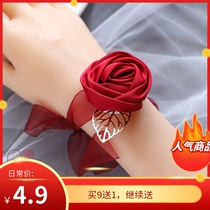 Chinese style beautiful Xiaoqing bride wrist flower bridesmaid group sister group hand flower Pearl wedding ceremony corsage best man brooch