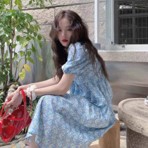Small man tea break vintage dress French gentle wind long bubble sleeve floral skirt female 2021 summer new
