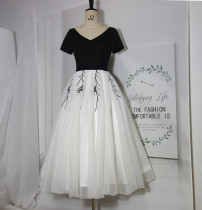  Rear window tail section black elegant 50s retro large swing dress V-neck thin vintage small black skirt