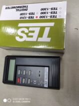 Taiwan Taishi contact thermometer TES-1310 high precision thermometer can be connected to the K-type probe thermometer