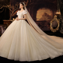 Main wedding dress 2021 new temperament word shoulder French summer bride tail tail small heavy industry luxury court style