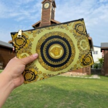 Mens handbag genuine leather handpicked Han version letter enveloping youth casual hand grabbing Baotou layer of cow leather mobile phone wallet man bag wave