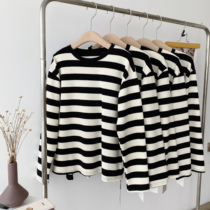 French Korean small shirt design sense loose base sweater 2021 early autumn coat temperament striped long sleeve T-shirt women