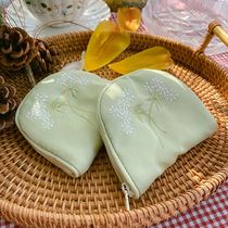 Hefeng Japanese small volume and large content fabric embroidery needle box sewing needle insert DIY cross stitch kit