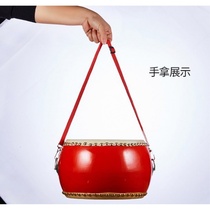 (Flagship store) gongs drums drums children holding small drums Wood props stage withdrawal Drum activities beating