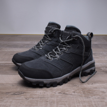 Explore the family polar series pure leather mens and womens shoes high-top outdoor shoes winter leather withdrawal couple models hiking mountaineering