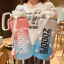 Sports water cup Large capacity 2000ml summer mens and womens fitness kettle Portable large plastic cup with straw