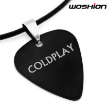 Personality rock Titanium steel metal guitar pick necklace coldplay coldplay