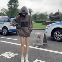 High-end station round neck sweater female spring and autumn thin Korean version of loose lazy wind niche design sense wild tide ins