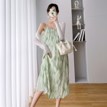 Pregnant women dress summer hanging skirt knitting sunscreen adjustable shoulder - strap fold relaxed snow spring and summer