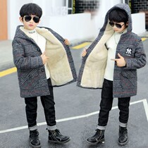 Boy wow wow spring autumn season 2020 new boy what about the top of the boys jacket plus suede and the big child plaid coat in the middle of the