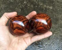 Hainan Huanghua pear eye health ball handball fitness ball muscle relaxation ball mahogany solid wood boutique