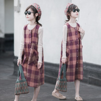 Korea SZ autumn 2021 New Korean version of childrens wear girls retro plaid strap in the big child dress two-piece