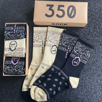 Autumn and winter cashew flower socks mens stockings high-help sports midsocks womens ins tide with AJ three pairs of gift boxes