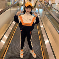 Girls spring clothing suit 2022 New Yangqi Spring Festival Childrens Spring Autumn Childrens Sport College Wind Two Sets Tide