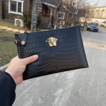 Mens Handbags Leather Mens Handbag Envelopes Baotou Layer Bull Leather Hand Grip Bag Youth Casual Clips Handbag Handbags