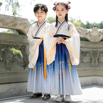 Childrens National School of the Handsuit Girl China Wind Book Songs Three Character Classic of Boys Ancient Costume Poetry Recital Show For Spring And Autumn.