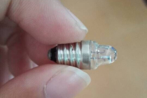 Jingyang 2 2V0 25A bulb yellow pen flashlight Searchlight krypton gas medical flashlight