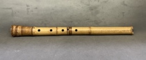 Japan double-imprinted with an ancient flow ruler of eight (a size of nine inches)