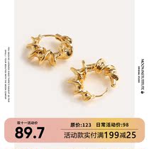 Unique earrings face small earrings special design sense advanced temperament socialite female 2021 suitable for winter earrings