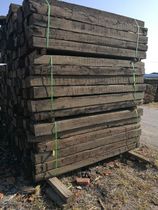 Railway old sleepers used train Road sleepers equipment pine log mats for cranes mine oil invasion and anticorrosive wood garden