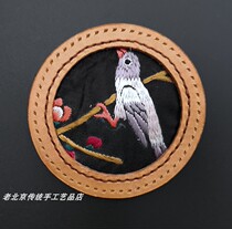 Handmade leather tanned cowhide diy flowers and birds clothes patch bag stickers handmade embroidery old embroidery pieces Beijing embroidery hand embroidery