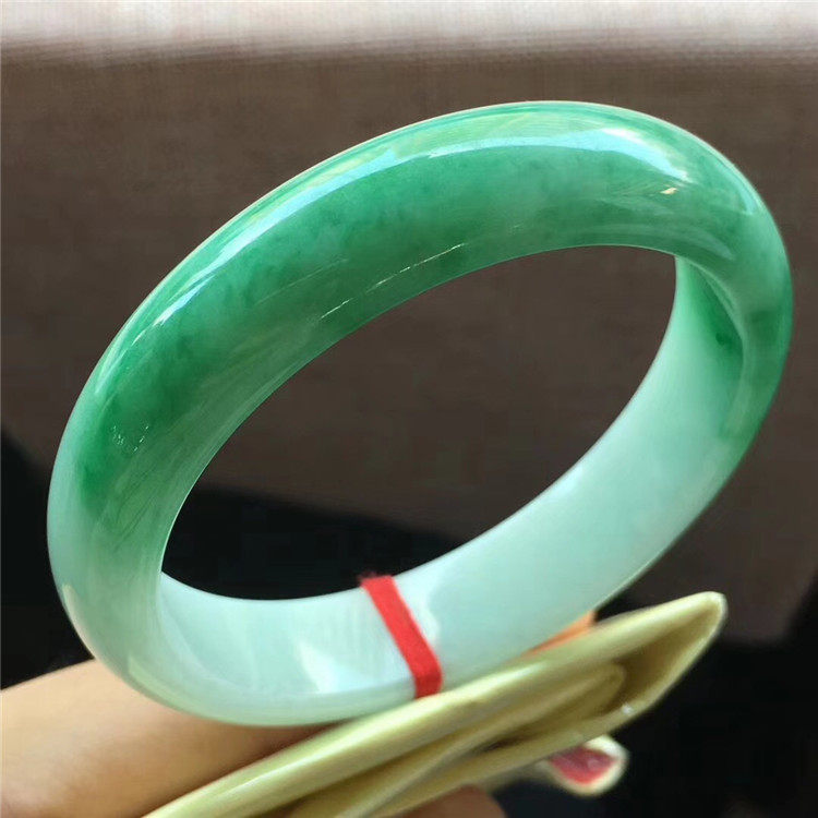 Jane Ann Emerald 59 Myanmar A cargo emerald yang green bracelet watery delicate natural old pit jade jade bracelet with proof