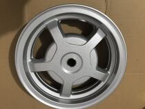 Light riding Suzuki motorcycle accessories UU125T Youmate UY125T front and rear wheel hub black silver