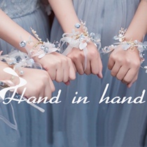 Bridesmaids wrists flowers high-end brides wrists beautiful Western-style super-fairy sisters dance Butterfly