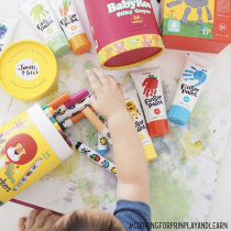 Childrens painting supplies set roll paper color pen pen pen color mud finger painting creative painting 3-year-old gift