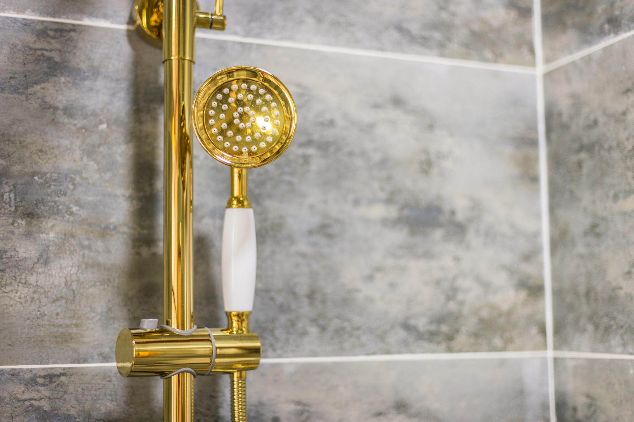 Dali ancient city soldiers and theme inn boutique sunshine bed room