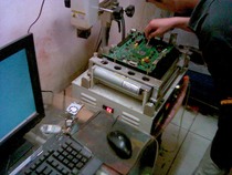 PS2 game machine maintenance to change the hard disk machine to change the direct-reading network card to change the bald thick machine thin machine hardware maintenance